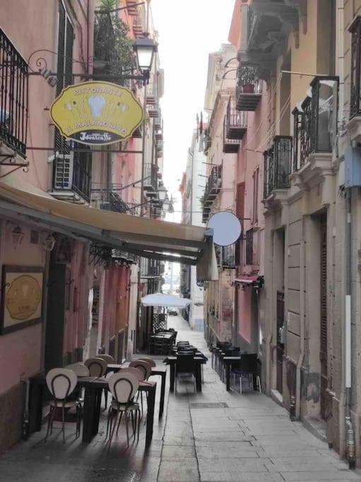 Pop In! Sunny 2Bdr Apt Cagliari Near The Beach Ngoại thất bức ảnh